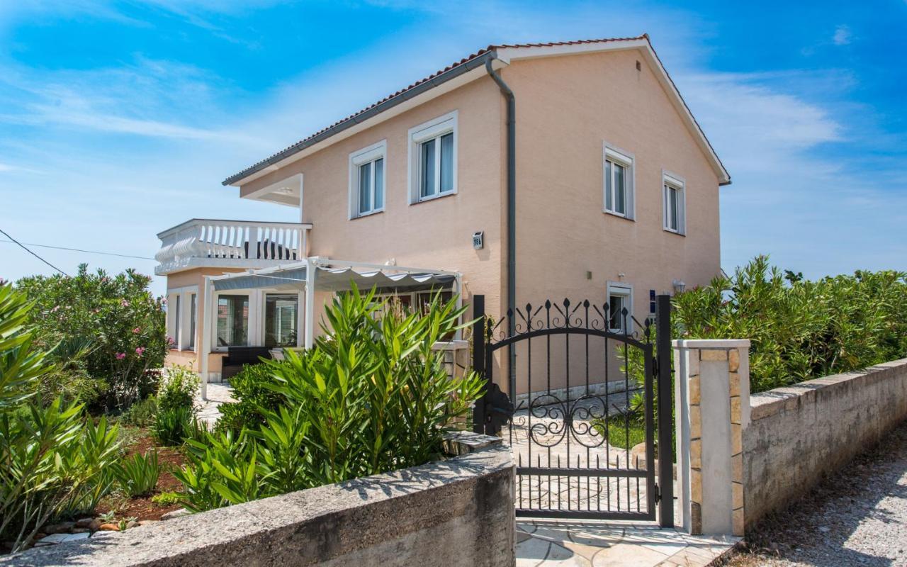 Holiday Home Nika Linardići المظهر الخارجي الصورة