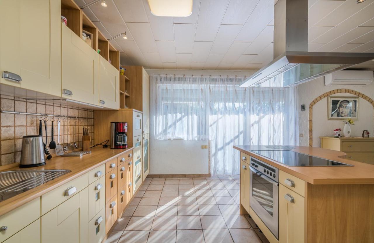 Holiday Home Nika Linardići المظهر الخارجي الصورة